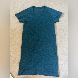 Lululemon athletic top